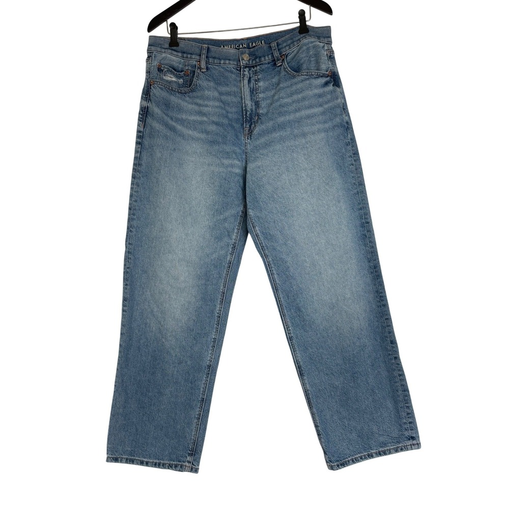 American Eagle Outfitters Medium Wash Straight-Leg Jeans